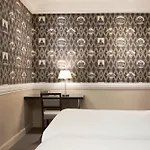 Elysees Hotel