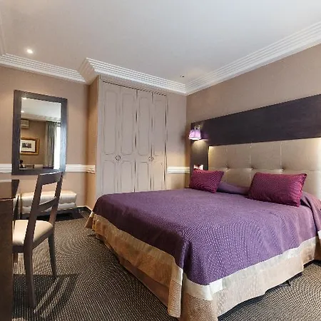 Elysées Hotel 3*